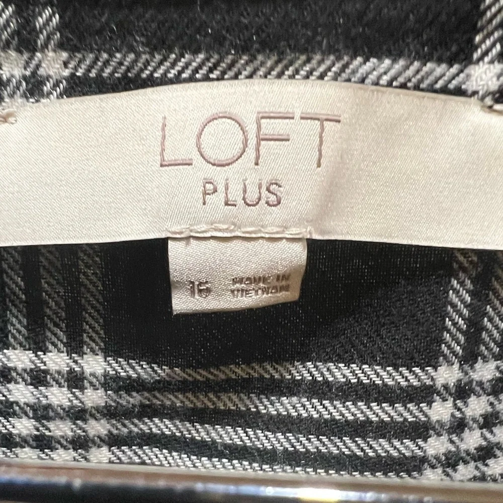 LOFT Plus Plaid Puff Sleeve Swing Dress 16W Black Plaid